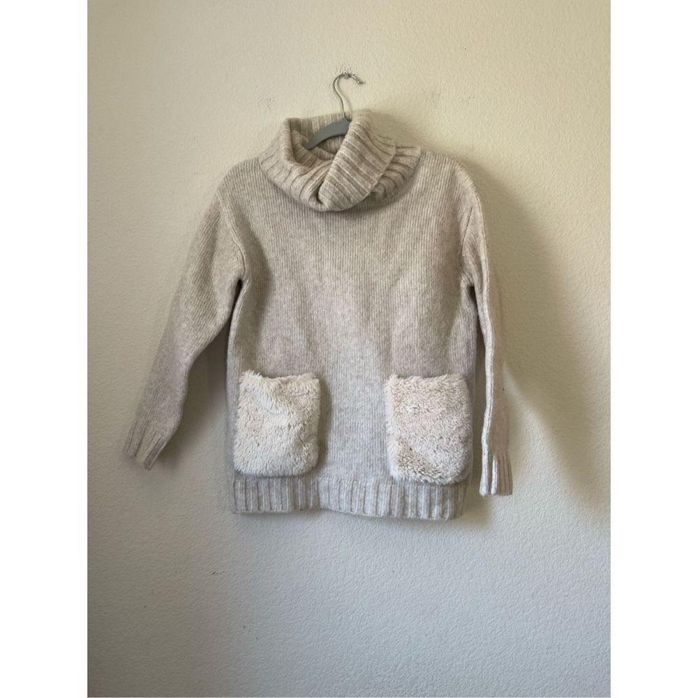 MAGASCHONI Turtleneck Cream Sweater with Fur Pockets size xs